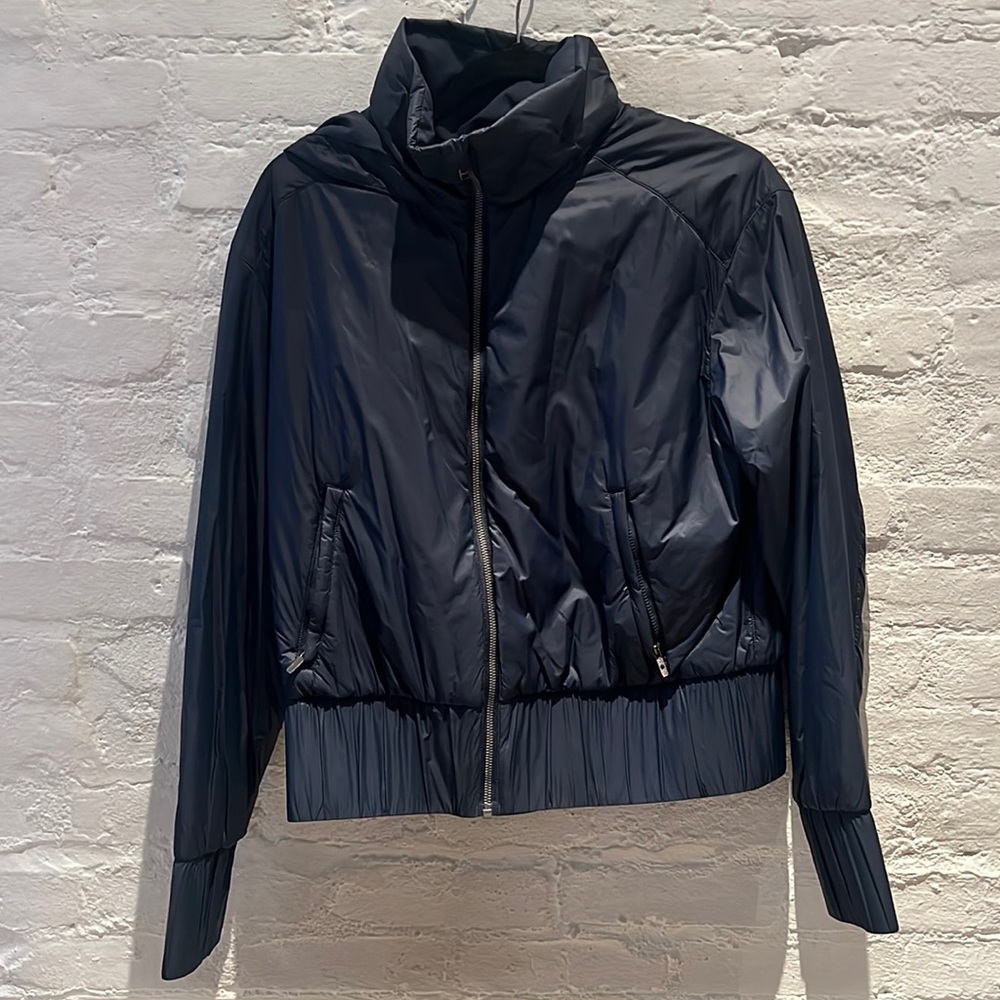 Lululemon navy light puffer jacket zipped hood sz 8